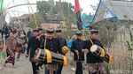 Ritual Nyadran Warnai Hari Raya Karo, Warga Tengger Ziarah ke Makam Leluhur