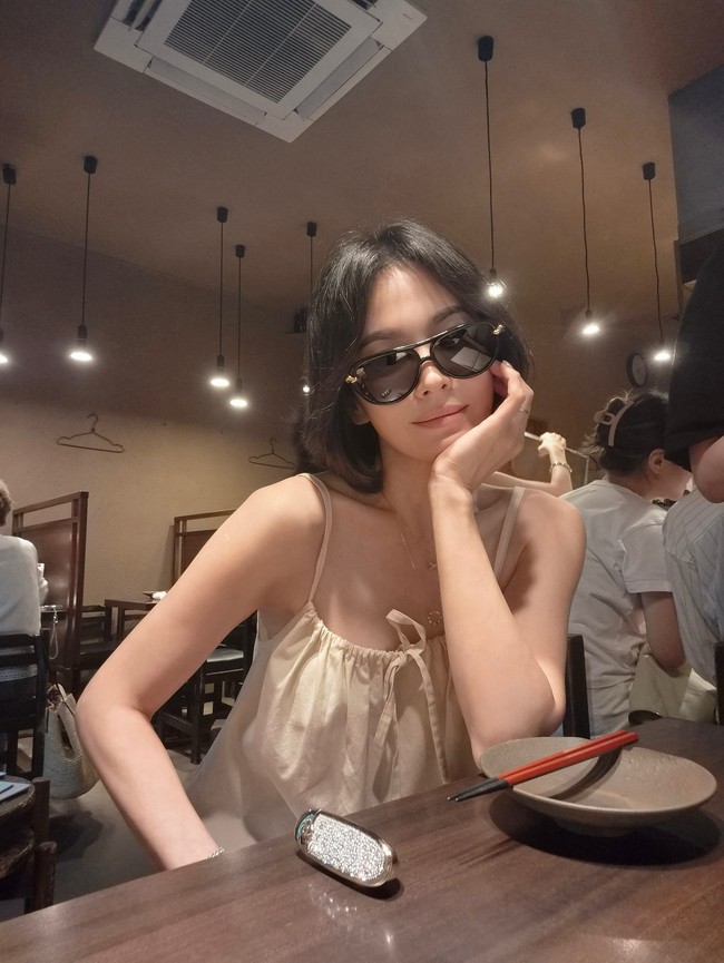 Berlatar tahun 60-qn dan 80-an, drama Korea Tantara akan mengikuti perjalanan Song Hye Kyo dan Gong Yoo sebagai dua sahabat ambisius dalam mengejar kesuksesan di industri musik. Foto: dok. Instagram @kyo1122