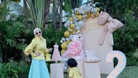 8 Potret Syahrini Rayakan Ultah ke-2 Putrinya, Pakai Gelang Rp 26 Miliar