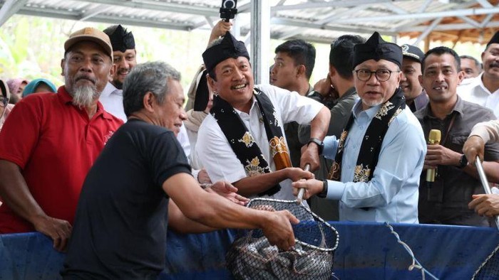 Zulhas Sebut Sinergi KDMP-MBG Buat Ekonomi Kuat