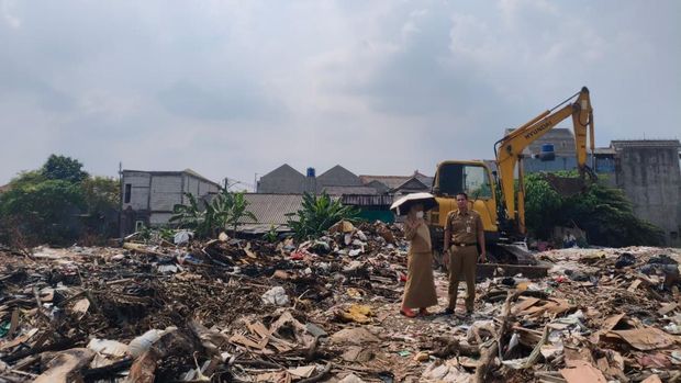 TPS liar di Kramat Jati yang bakal ditutup Pemprov, Senin (3/8/2026).
