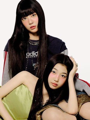 Kenalan dengan 7 Member TUIDE, Girlband Baru HYBE Labels