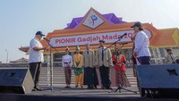 Rektor UGM, Prof dr Ova Emilia, Ph D, menyampaikan selamat datang kepada seluruh Gadjah Mada Muda yang telah menjadi bagian dari keluarga besar UGM. (Foto: UGM)