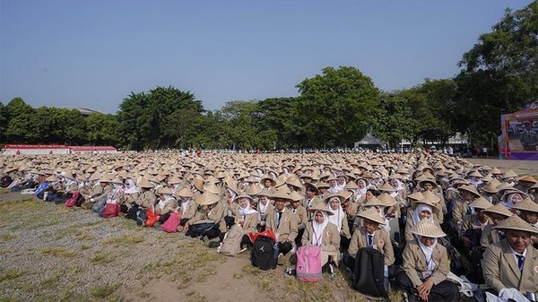 Potret 11.099 Mahasiswa Baru Ikuti PIONIR UGM Hari Pertama