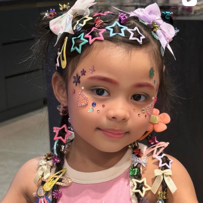 Foto Anak Siti Badriah-Ashanty Ikut Tren Makeup Naykilla, Centil Menggemaskan