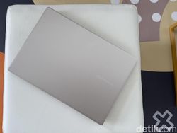 Warna-warni Trio Asus Vivobook 14 yang Menggoda