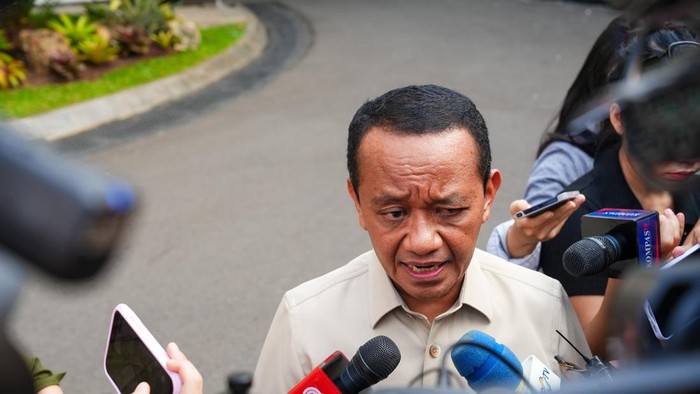 Menteri ESDM Bahlil Lahadalia di kompleks Istana Kepresidenan, Jakarta, Selasa (4/8/2026).