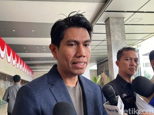 Komisi II DPR Akan Kaji Putusan MK Terkait Gugatan Ijazah Gibran