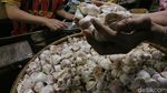 BPS Catat Deflasi Bulanan, Harga Komoditas Pangan Jadi Penentu