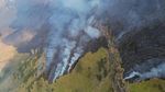 Bromo Terbakar, Jalur Wisata Jemplang hingga Senduro Ditutup