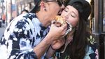 Intip Momen Hangat Denny Sumargo Kulineran Bareng Istri dan Anak Tercinta