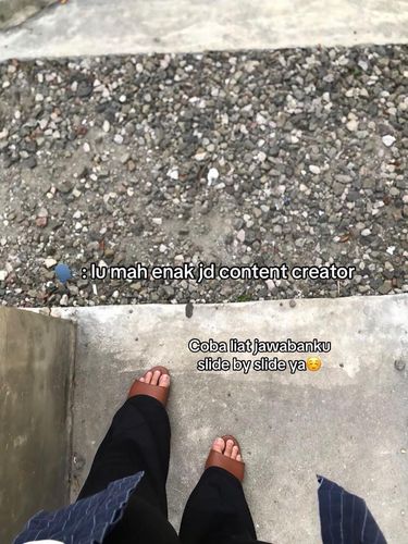 Di balik gemerlap produk dan fasilitas gratis media sosial, tersimpan kisah haru perjuangan keras seorang kreator demi menopang kebutuhan ekonomi keluarganya.