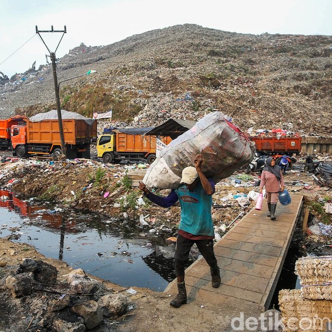 Era Controlled Landfill, Penghasilan Pemulung Bantargebang Merosot Drastis