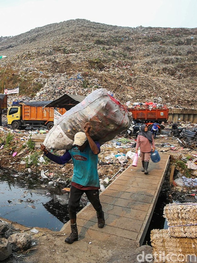 Era Controlled Landfill, Penghasilan Pemulung Bantargebang Merosot Drastis