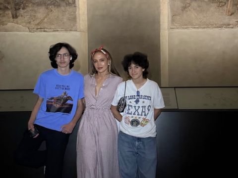Jennifer Lopez dan anak kembarnya