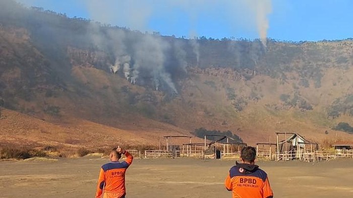 Kebakaran di TN Bromo Tengger Semeru