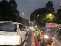 Ada Proyek Galian, Jalan Layang Antasari Arah Cipete Macet Malam Ini
