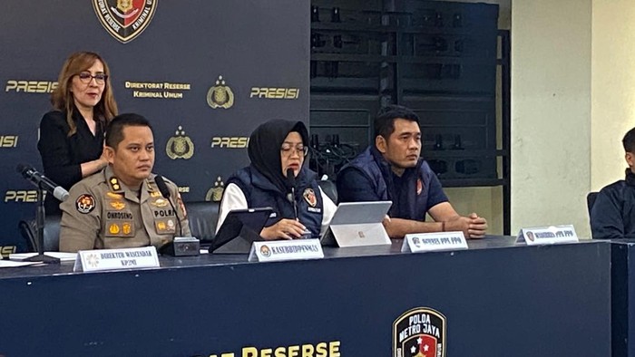 Konferensi Pers Dirres PPA/PPO Kombes Rita Wulandari Wibowo