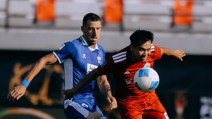 Laga semifinal Piala Presiden 2026 antara Persib vs Persija di Stadion Kapten I Wayan Dipta, Gianyar, Bali, Selasa (4/8/2026).