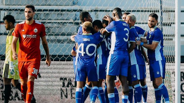 Laga semifinal Piala Presiden 2026 antara Persib vs Persija di Stadion Kapten I Wayan Dipta, Gianyar, Bali, Selasa (4/8/2026). Laga semifinal Piala Presiden 2026 antara Persib vs Persija di Stadion Kapten I Wayan Dipta, Gianyar, Bali, Selasa (4/8/2026).