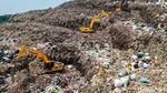 Potret Pemasangan Geomembran yang Mulai Menutupi Gunung Sampah Bantargebang