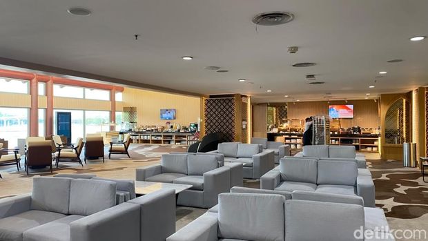 Palmeera Lounge, airpot lounge terbesar di Indonesia berada di Terminal 2F Bandara Soekarno-Hatta