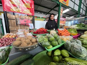 Pedagang Pusing Harga Sayur di Pasar Kota Malang Naik Turun