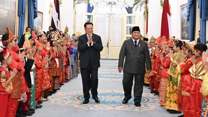 Presiden Prabowo Subianto menggelar jamuan santap malam resmi untuk PM Kerajaan Thailand, Anutin Charnvirakul (Foto: Rusman - Biro Pers, Media, dan Informasi Sekretariat Presiden).