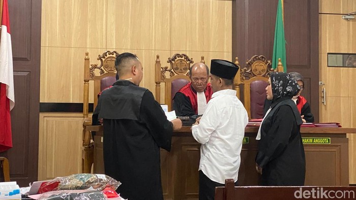 Sidang penipuan CPNS di Gresik