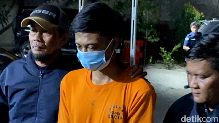 Tampang pemuda yang bakar motor hingga api menjalar ke 3 rumah.