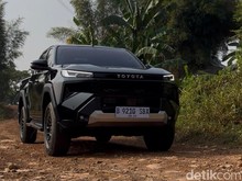 Menperin Minta Double Cabin Diproduksi Lokal, Begini Kata Toyota