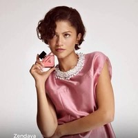 Zendaya Jadi Brand Ambassador Prada Beauty, Netizen Ngaku Bosan Lihat Wajahnya