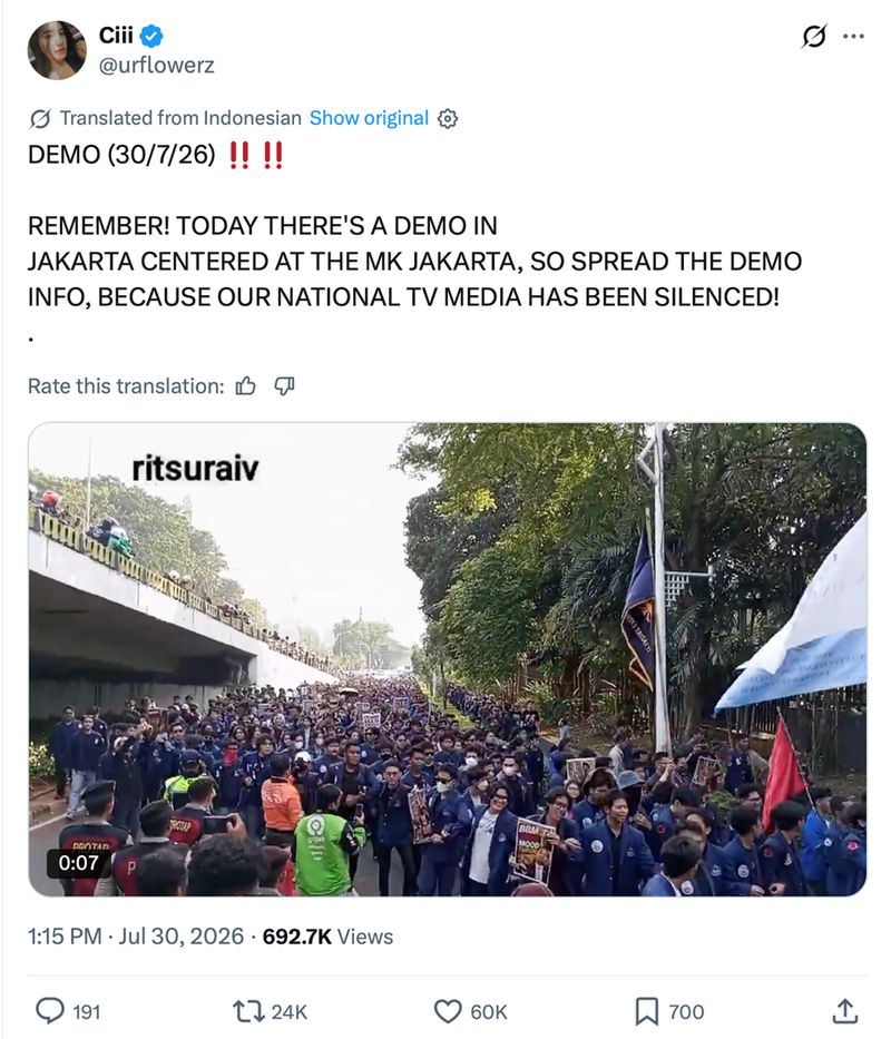 Akun penyebar hoaks demo