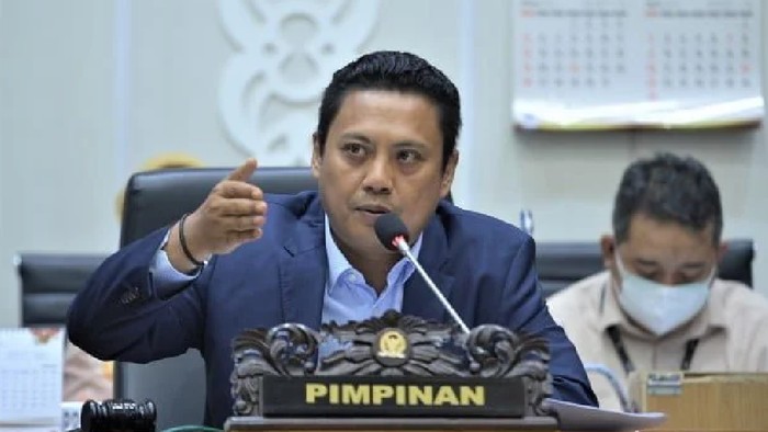 Andi Iwan Darmawan Aras