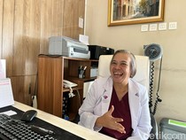 Musim Ubur-ubur Tiba, Dokter Minta Wisatawan Ekstra Hati-hati dan Bawa Cuka