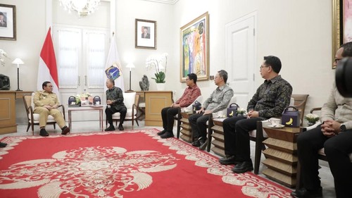Gubernur Bali, Wayan Koster, dan Bupati Badung, I Wayan Adi Arnawa, menemui Gubernur Pramono Anung di Balai Kota DKI Jakarta, Selasa (4/8/2026). (Dok. Pemkab Badung)