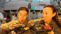 Kimbab Family Jajan di Tongin Market, Pakai Koin Korea Jadul!