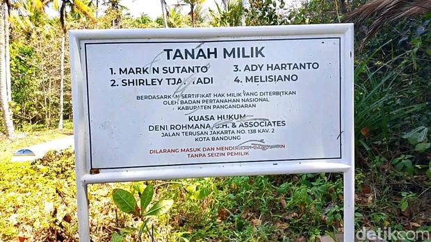 Klaim Tanah di Pantai Madasari Klaim Tanah di Pantai Madasari