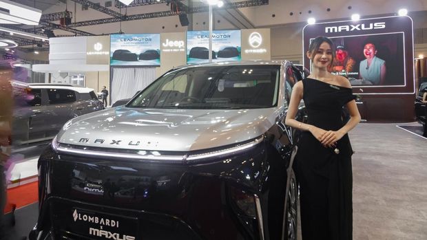 Maxus Mifa 9 pakai interior buatan Lombardi