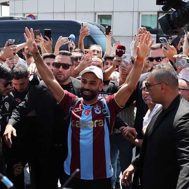 Mohamed Salah Tiba di Turki, Siap Gabung Trabzonspor