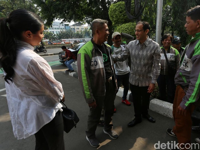 Sidang perdana banding perkara dugaan korupsi pengadaan perangkat Chromebook yang menjerat mantan Menteri Pendidikan, Kebudayaan, Riset, dan Teknologi, Nadiem Makarim, digelar di Pengadilan Tinggi DKI Jakarta, Rabu (5/8/2026). Agenda persidangan adalah pembacaan memori banding yang diajukan tim penasihat hukum.