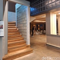 NON by KKDC, Kafe Bergaya Korea-Jepang dengan Permainan Cahaya nan Atraktif