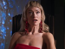 Lakoni Adegan Intim Bareng Olivia Wilde, Cooper Hoffman Ngaku Canggung