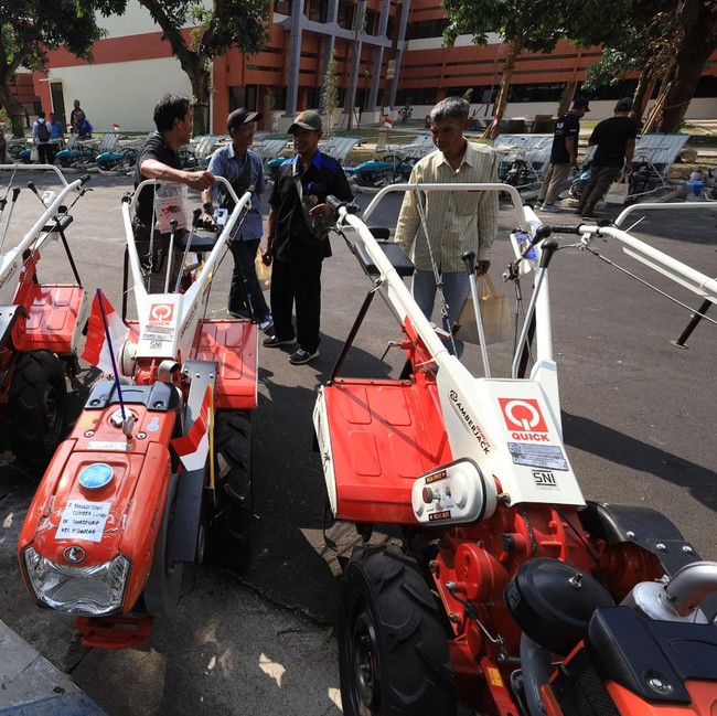 Petani Kediri Panen Bantuan, Ratusan Mesin Pertanian Siap Tingkatkan Produktivitas