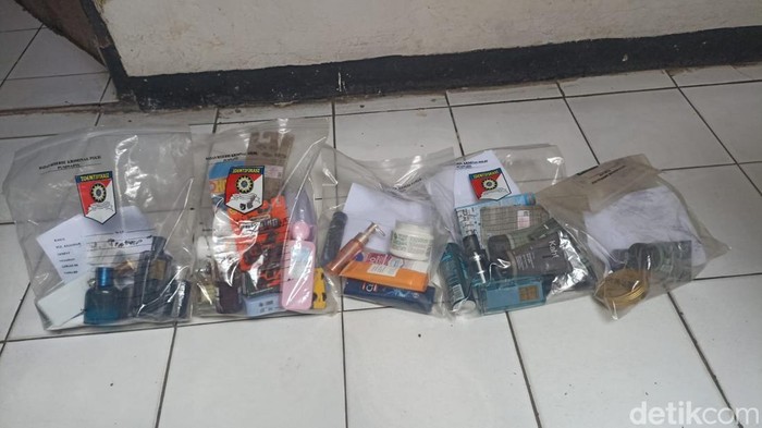 Polisi sita barang hasil curian pelaku di minimarket Bogor