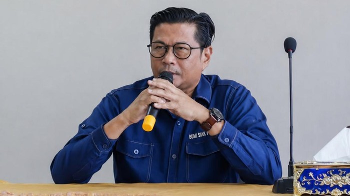 orporate Secretary PT Bumi Siak Pusako, Ardian Ardi.