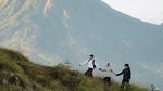 Keren! Ririe Fairus Menantang Adrenalin di Gunung, Laut hingga Air Terjun