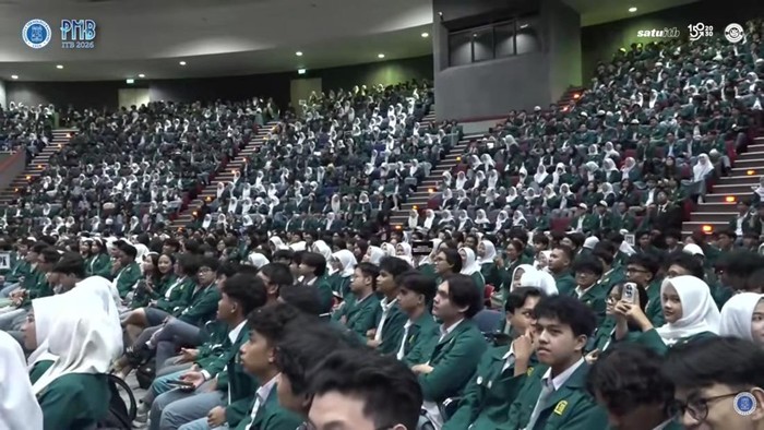Sidang terbuka penyambutan mahasiswa baru ITB 2026