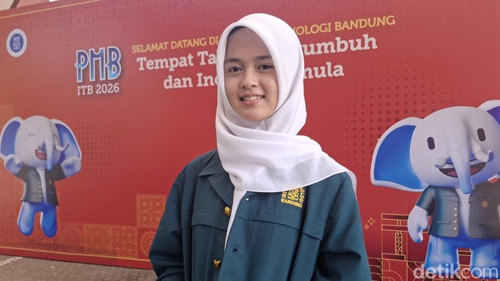Sofi Aulia Syarifa lulusan SMA Plus CT ARSA yang tembus ITB