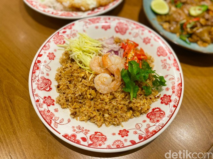 Menu khas Thailand Autentik di Soi Sabai